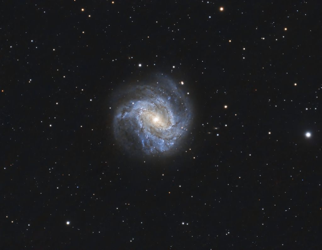 M83_OSC_4hrs Stock Nikon D3400.jpg