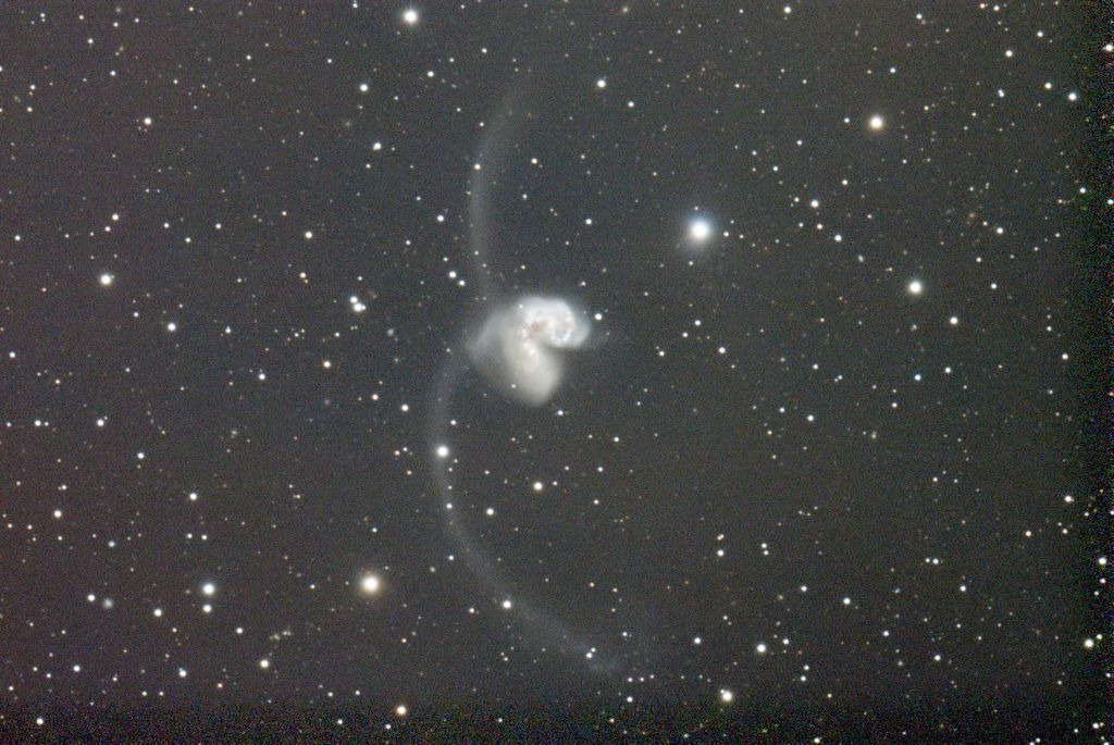 masterLight_BIN-3_2080x1392_EXPOSURE-60.00s_FILTER-NoFilter_RGB_fastIntegration_autocrop.jpg