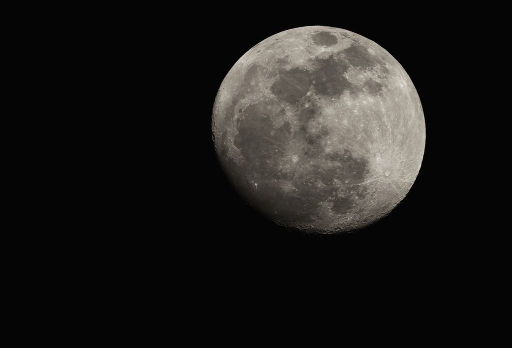Moon_120APO_ArtemisC_Pro.jpg