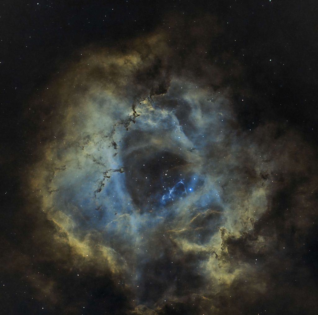 rosette 3h20m dnb moon.jpg